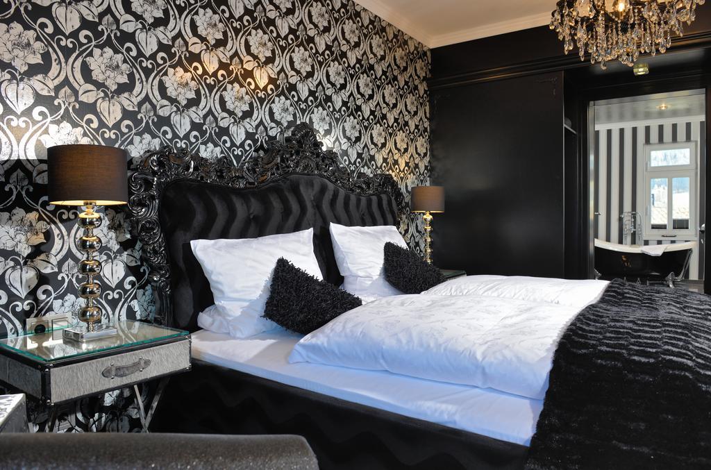 Hotel Alte Schule Bad Berleburg Ngoại thất bức ảnh